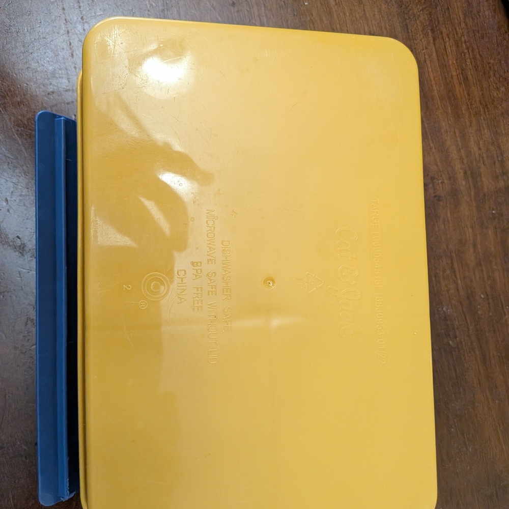 3 Colorful Stackable Lunch Boxes - Picture 4 of 12